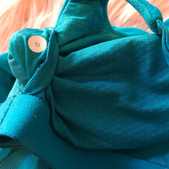 Lululemon Surge Tank 💎 - Picture 5 of 5